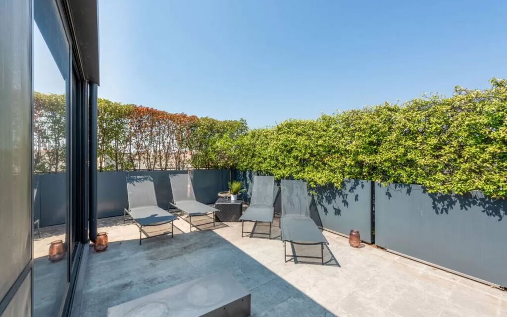 Donnini Apartment: Activities, Amenities, Balcony / Terrace / Patio, Building Exterior, Main Entrance, People, Spring, Summer