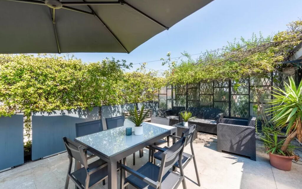 Donnini Apartment: Activities, Amenities, Balcony / Terrace / Patio, Building Exterior, Main Entrance, People, Spring, Summer