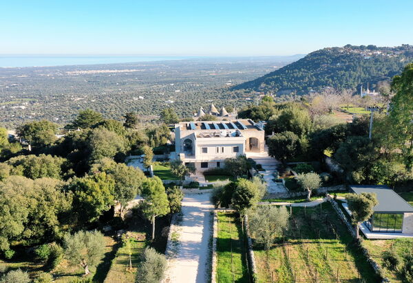 Villa Gioia: Activities, Amenities, Building Exterior, Garden, Main Entrance, People, Pool, Scenic View, Spring, Summer