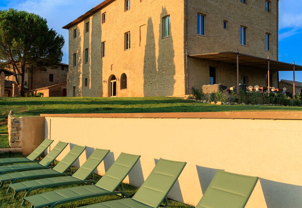 Villa Montello: Attività, Benessere, Caratteristiche, Estate, Esterni, Giardino, Piscina, Primavera, Servizi