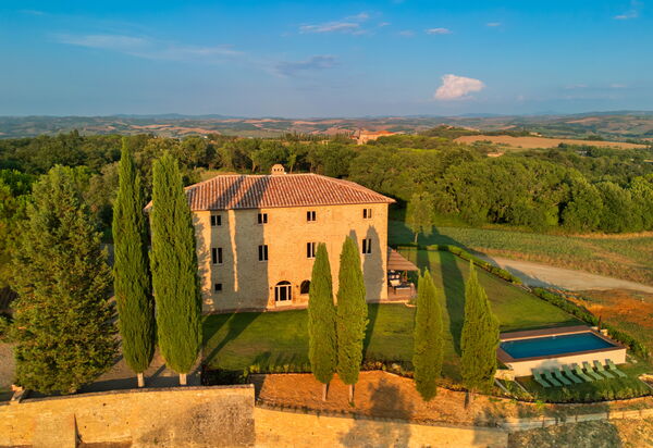 Villa Montello: Attività, Benessere, Caratteristiche, Estate, Esterni, Giardino, Piscina, Primavera, Servizi