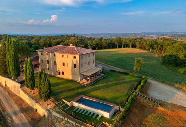 Villa Montello: Attività, Benessere, Caratteristiche, Estate, Esterni, Giardino, Piscina, Primavera, Servizi