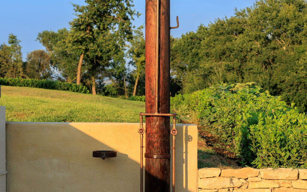 Villa Montello: Attività, Benessere, Caratteristiche, Estate, Esterni, Giardino, Piscina, Primavera, Servizi