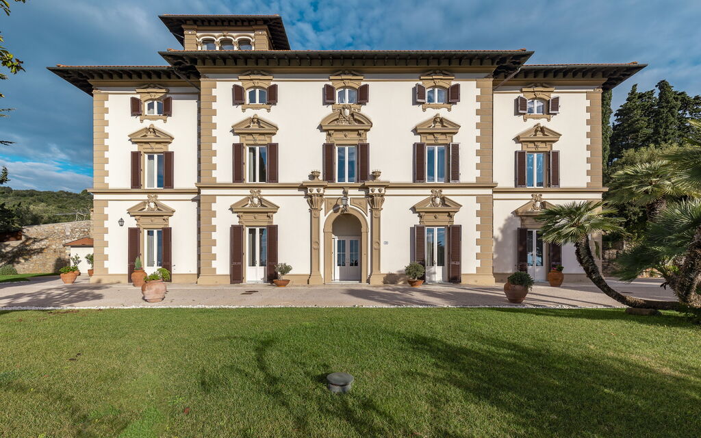 Villa Paola 14: Activities, Amenities, Balcony / Terrace / Patio, Building Exterior, Garden, Main Entrance, Pool, Room Detail, Spring, Summer