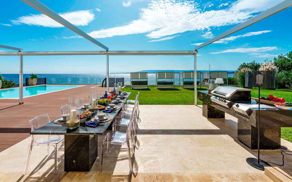 Villa Salvia: Activities, Amenities, Building Exterior, Garden, Spring, Summer