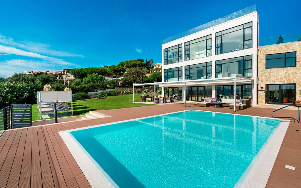 Villa Salvia: Activities, Amenities, Building Exterior, Garden, Spring, Summer