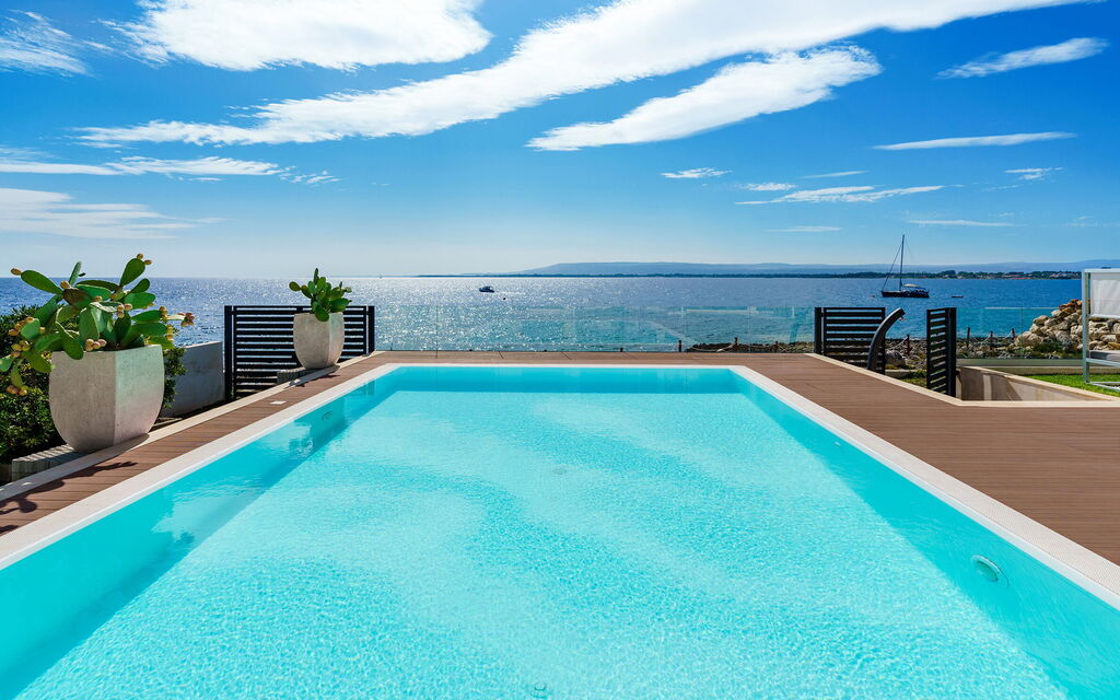Villa Salvia: Activities, Amenities, Building Exterior, Garden, Spring, Summer