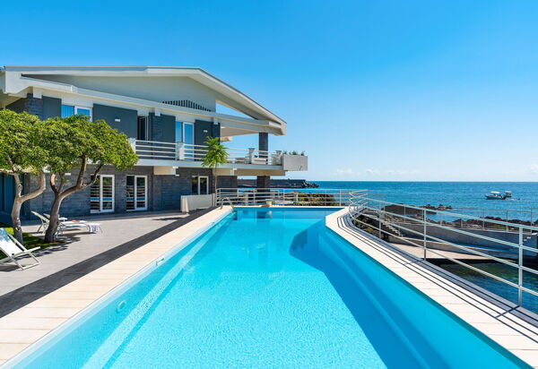 Villa Geranio: Building Exterior, Spring, Summer