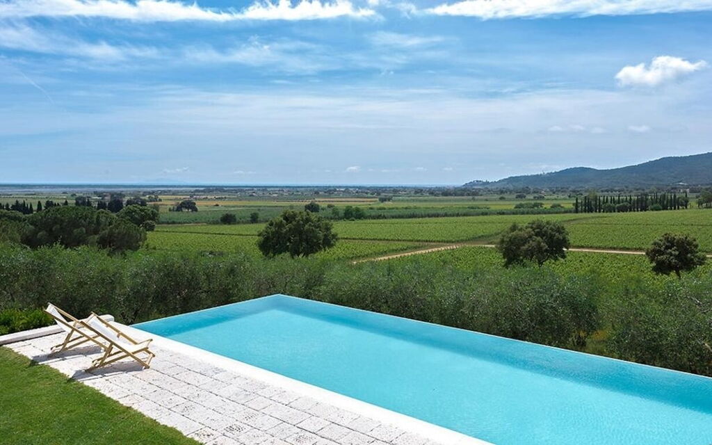 Villa Castiglione 14: Amenities, Balcony / Terrace / Patio, Building Exterior, Outdoor, Pool, Spring, Summer