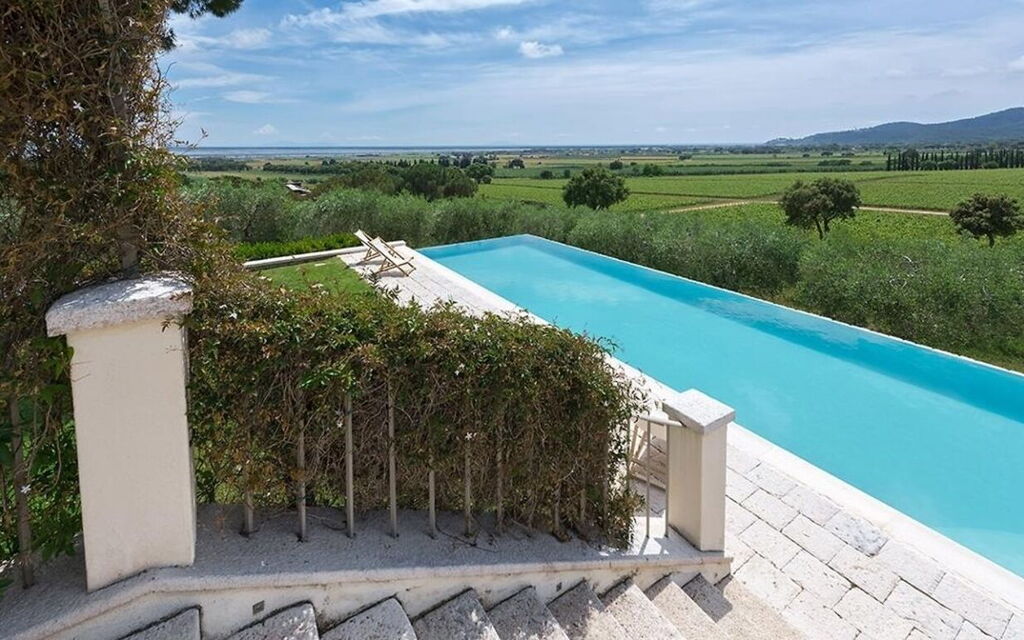 Villa Castiglione 14: Amenities, Balcony / Terrace / Patio, Building Exterior, Outdoor, Pool, Spring, Summer