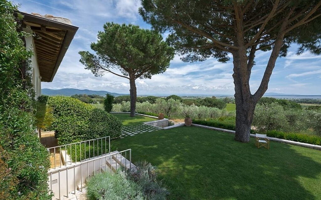 Villa Castiglione 14: Amenities, Balcony / Terrace / Patio, Building Exterior, Outdoor, Pool, Spring, Summer