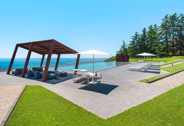 Villa Lime: Activities, Balcony / Terrace / Patio, Building Exterior, Garden, Hot Tub, Main Entrance, Spring, Summer