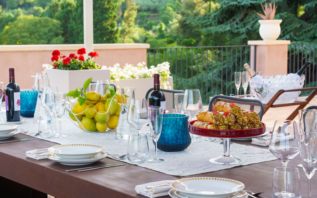 Villa Lime: Activities, Balcony / Terrace / Patio, Building Exterior, Garden, Hot Tub, Main Entrance, Spring, Summer