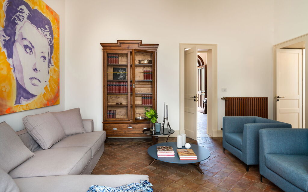 Villa Lime: Activities, Balcony / Terrace / Patio, Building Exterior, Garden, Hot Tub, Main Entrance, Spring, Summer