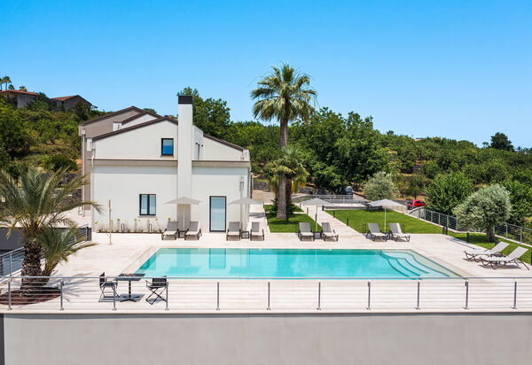 Villa Orchidea: Activities, Amenities, Building Exterior, Garden, Pool, Spring, Summer