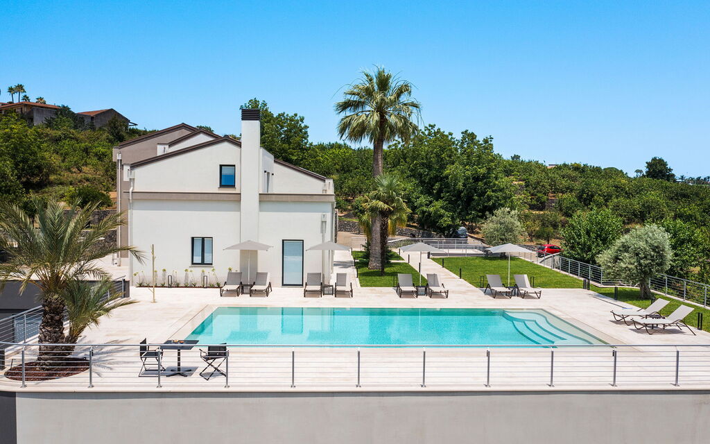 Villa Orchidea: Activities, Amenities, Building Exterior, Garden, Pool, Spring, Summer