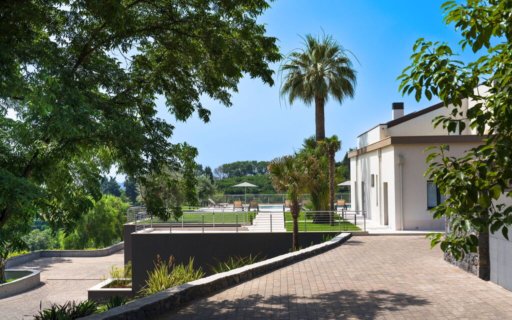 Villa Orchidea: Activities, Amenities, Building Exterior, Garden, Pool, Spring, Summer