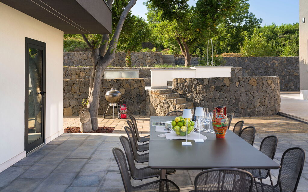 Villa Orchidea: Activities, Amenities, Building Exterior, Garden, Pool, Spring, Summer