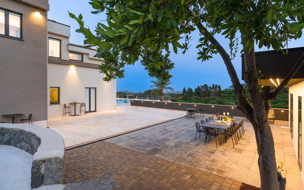 Villa Orchidea: Activities, Amenities, Building Exterior, Garden, Pool, Spring, Summer