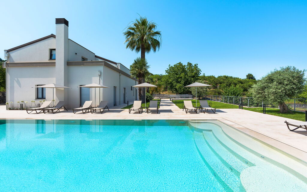 Villa Orchidea: Activities, Amenities, Building Exterior, Garden, Pool, Spring, Summer