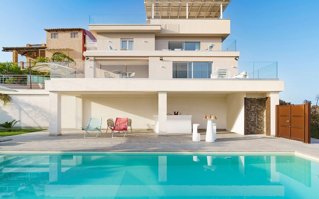 Villa Fico D'india: Activities, Amenities, Building Exterior, Garden, Main Entrance, Spring, Summer