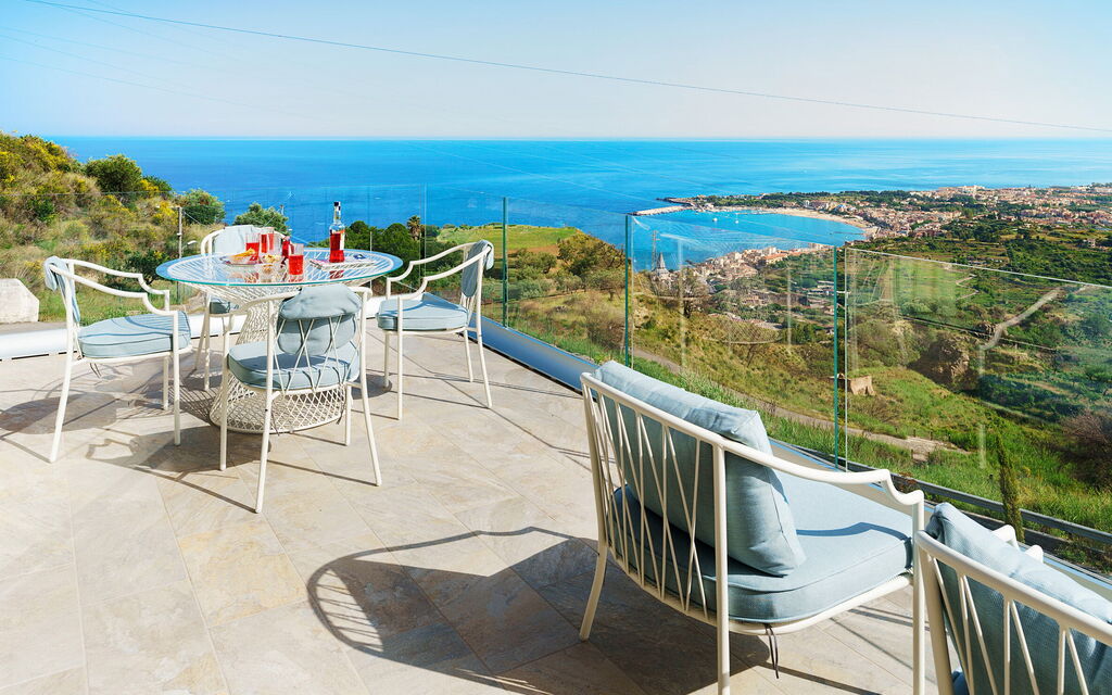 Villa Fico D'india: Activities, Amenities, Building Exterior, Garden, Main Entrance, Spring, Summer