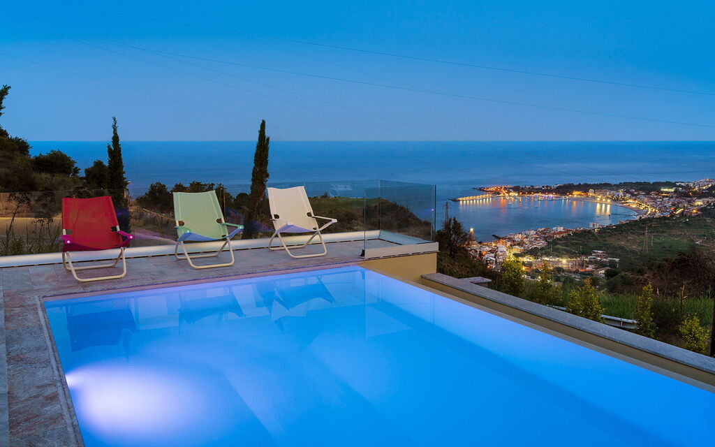 Villa Fico D'india: Activities, Amenities, Building Exterior, Garden, Main Entrance, Spring, Summer