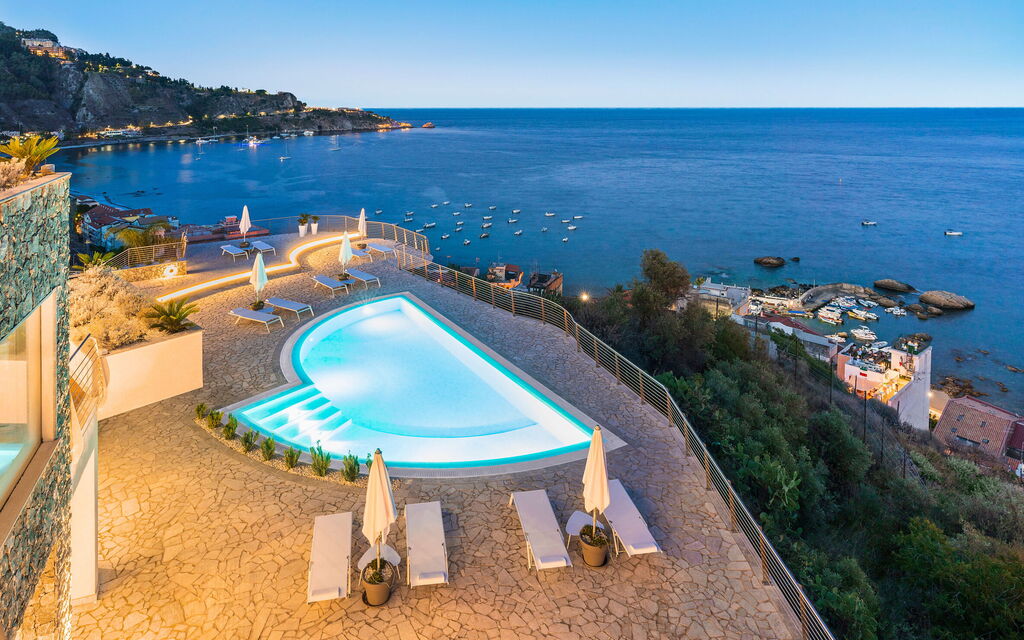 Villa Susina: Activities, Balcony / Terrace / Patio, Building Exterior, Facilities, Pool, Spring, Summer