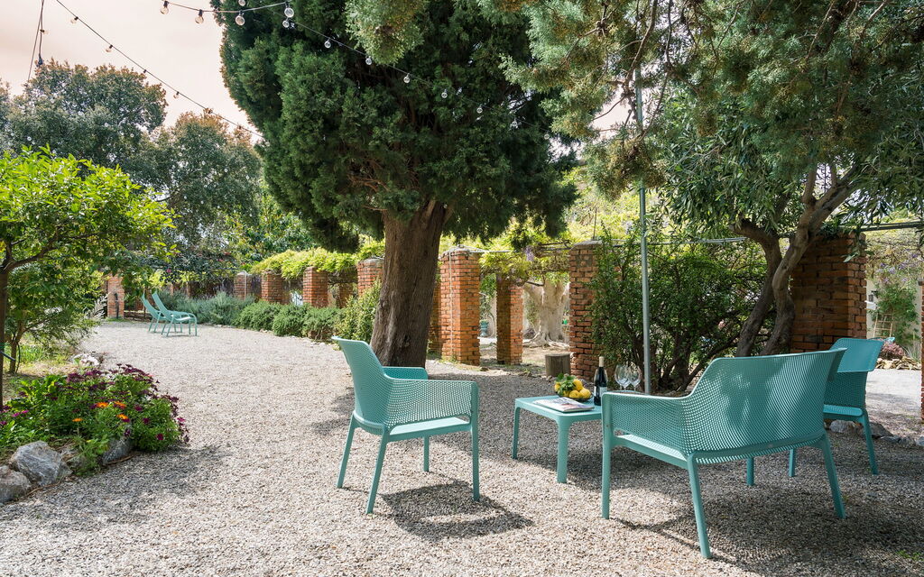 Villa Zenzero: Attività, Caratteristiche, Entrata Principale, Estate, Esterni, Giardino, Piscina, Primavera