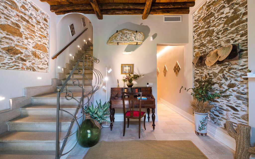 Villa Zenzero: Attività, Caratteristiche, Entrata Principale, Estate, Esterni, Giardino, Piscina, Primavera