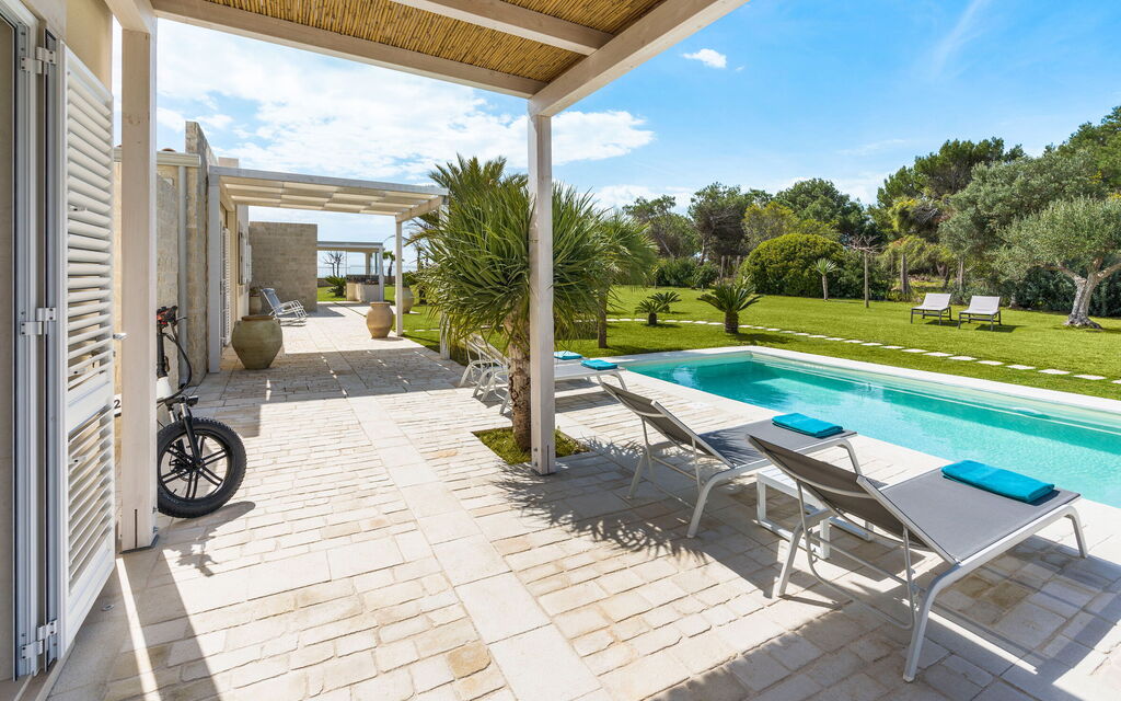 Villa Malva: Activities, Building Exterior, Garden, Pool, Spring, Summer