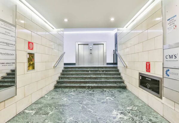 Passarella Escape: Amenities, Building Exterior, Main Entrance, Spring, Summer