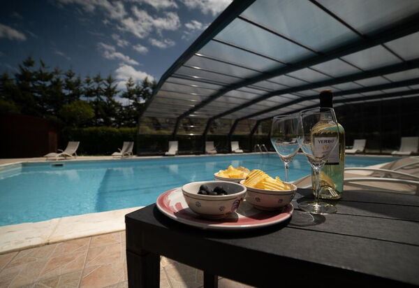 Villa Leonzio: Activities, Amenities, Facilities, People, Pool, Spring, Summer