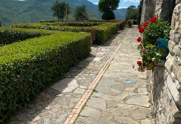 Villa Leonzio