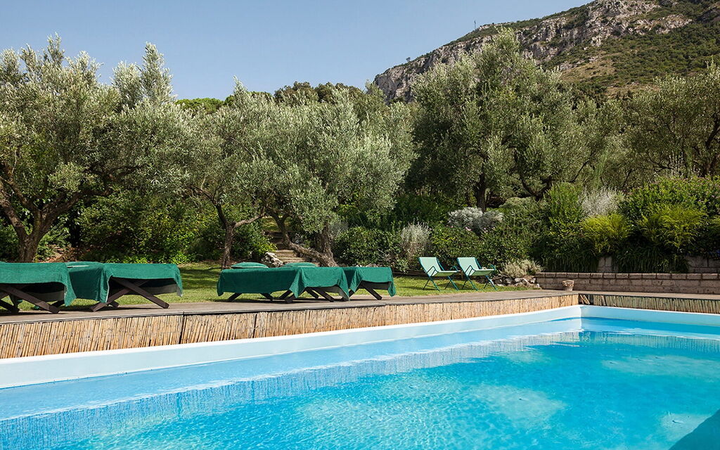 Villa Serini: Activities, Amenities, Balcony / Terrace / Patio, Building Exterior, Garden, Main Entrance, Spring, Summer