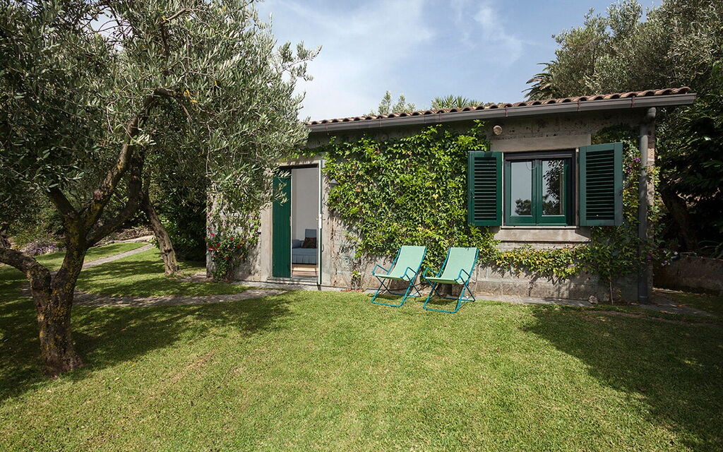 Villa Serini: Activities, Amenities, Balcony / Terrace / Patio, Building Exterior, Garden, Main Entrance, Spring, Summer