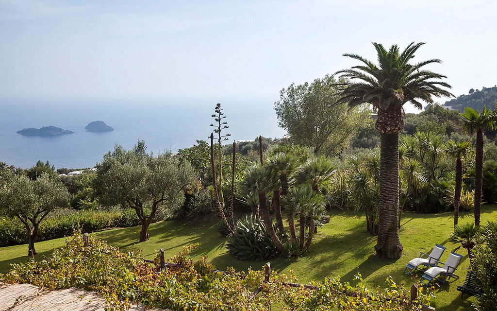 Villa Serini: Activities, Amenities, Balcony / Terrace / Patio, Building Exterior, Garden, Main Entrance, Spring, Summer