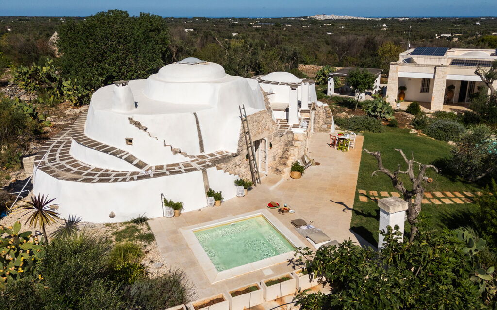 Trullo Padronale: Amenities, Building Exterior, Garden, Kitchen, Main Entrance, Outdoor, Spring, Summer