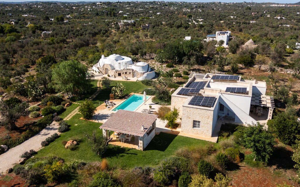 Trullo Padronale: Amenities, Building Exterior, Garden, Kitchen, Main Entrance, Outdoor, Spring, Summer