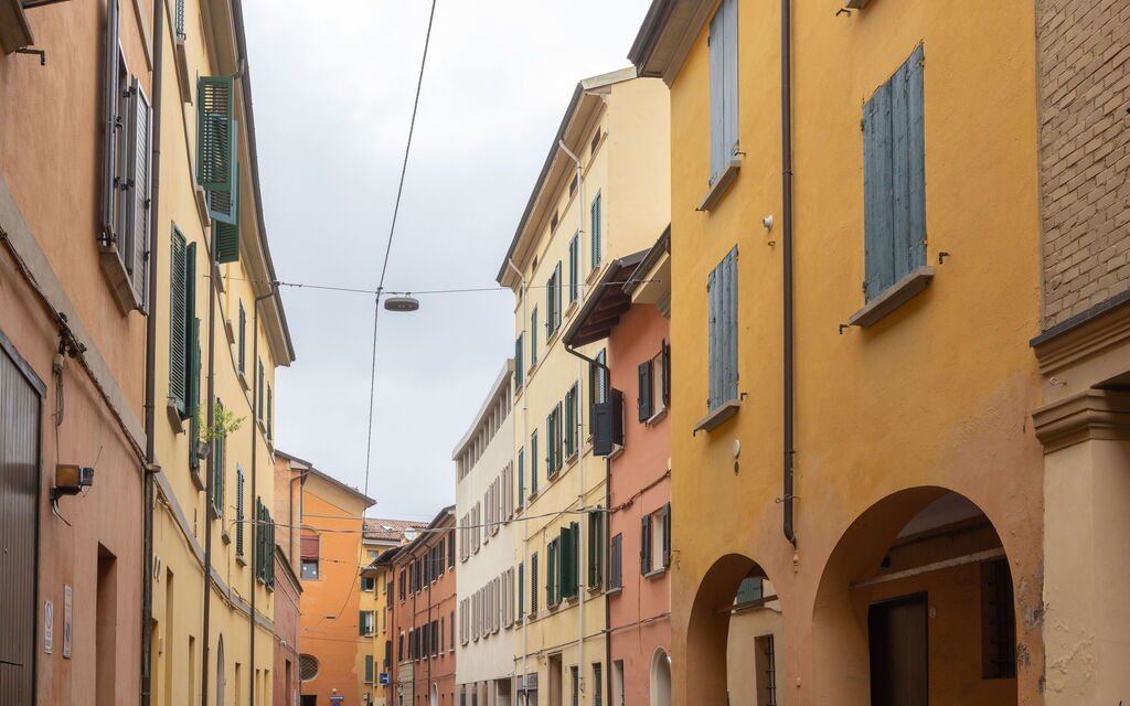 Senzanome Escape: Building Exterior, Spring, Summer