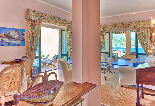 Villa Pedra: Activities, Balcony / Terrace / Patio, Building Exterior, Facilities, Garden, Kitchen, Main Entrance, Spring, Summer