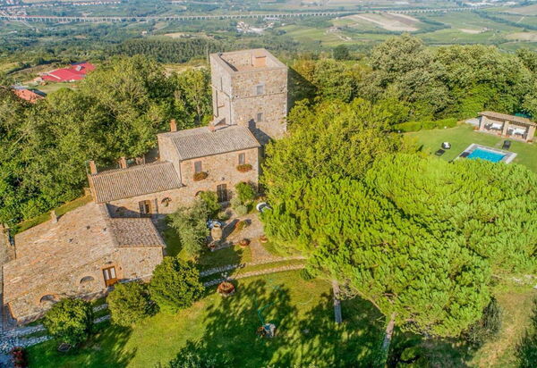 Torre Vitagliano Resort: Attività, Benessere, Caratteristiche, Entrata Principale, Estate, Esterni, Giardino, Primavera
