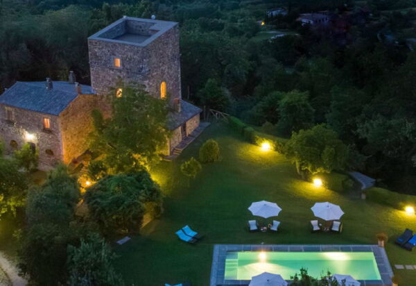 Torre Vitagliano Resort: Attività, Benessere, Caratteristiche, Entrata Principale, Estate, Esterni, Giardino, Primavera