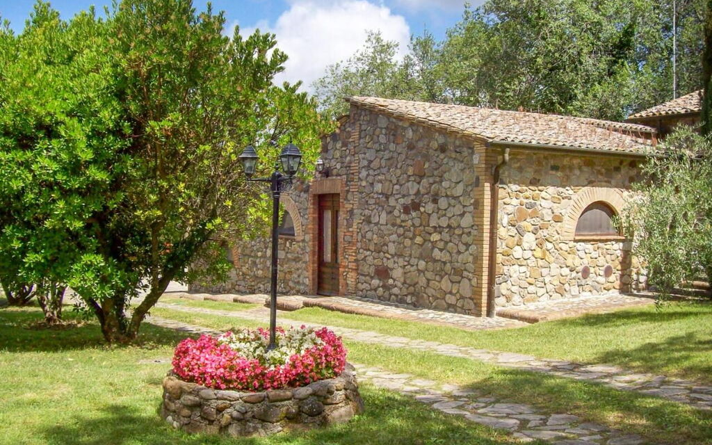 Torre Vitagliano Resort: Activities, Amenities, Building Exterior, Garden, Main Entrance, Spring, Summer, Wellness