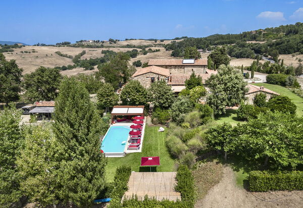 Villa San Gioacchino: all'aperto, Cucina, Entrata Principale, Estate, Esterni, Piscina, Primavera