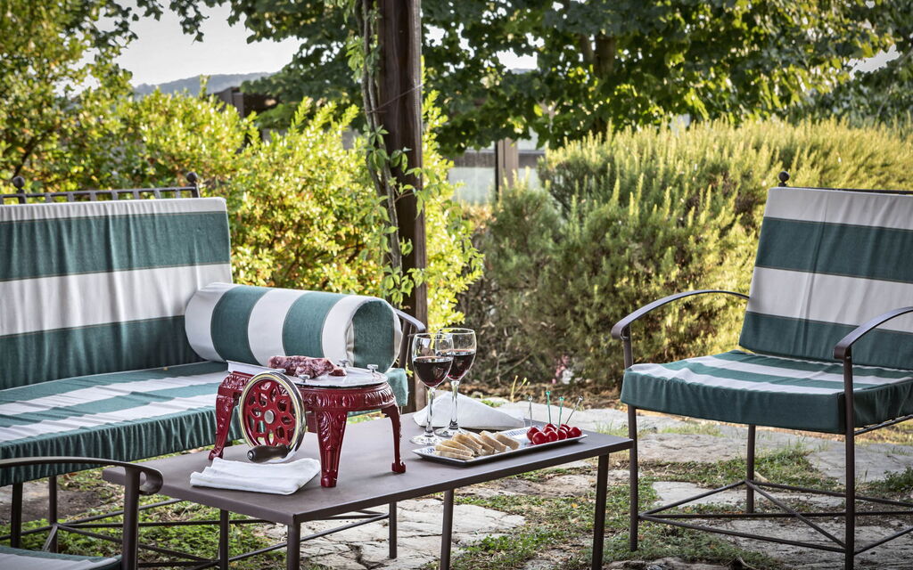 Villa San Gioacchino: all'aperto, Cucina, Entrata Principale, Estate, Esterni, Piscina, Primavera