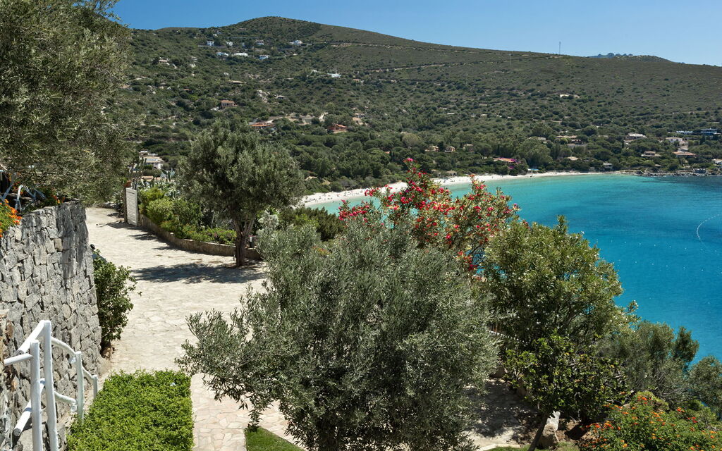Villa Orchidea: Amenities, Balcony / Terrace / Patio, Building Exterior, City, Facilities, Food, Garden, Living Room, Main Entrance, Outdoor, Pool, Room Detail, Spring, Summer