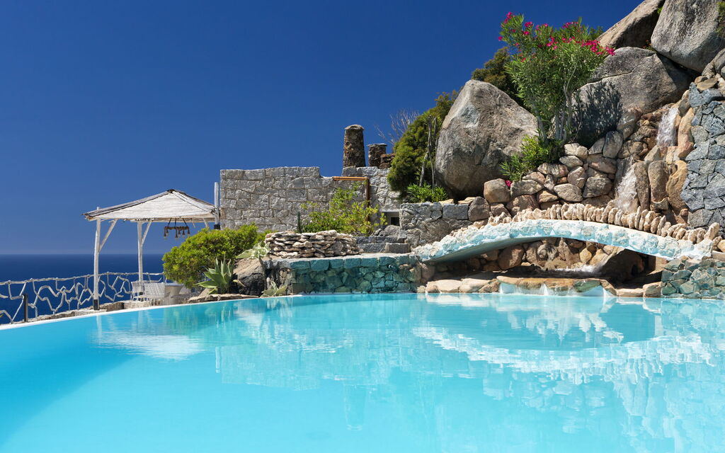 Villa Orchidea: Amenities, Balcony / Terrace / Patio, Building Exterior, City, Facilities, Food, Garden, Living Room, Main Entrance, Outdoor, Pool, Room Detail, Spring, Summer