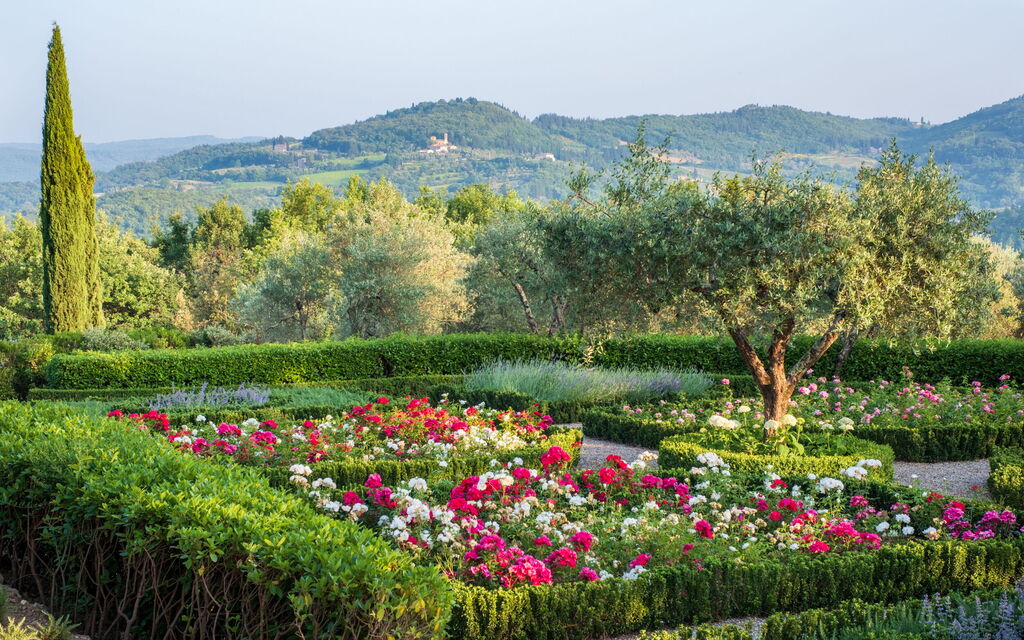 Villa Dei Corticelli: Amenities, Animals, Balcony / Terrace / Patio, Building Exterior, Facilities, Main Entrance, Outdoor, Pool, Room Detail, Spring, Summer