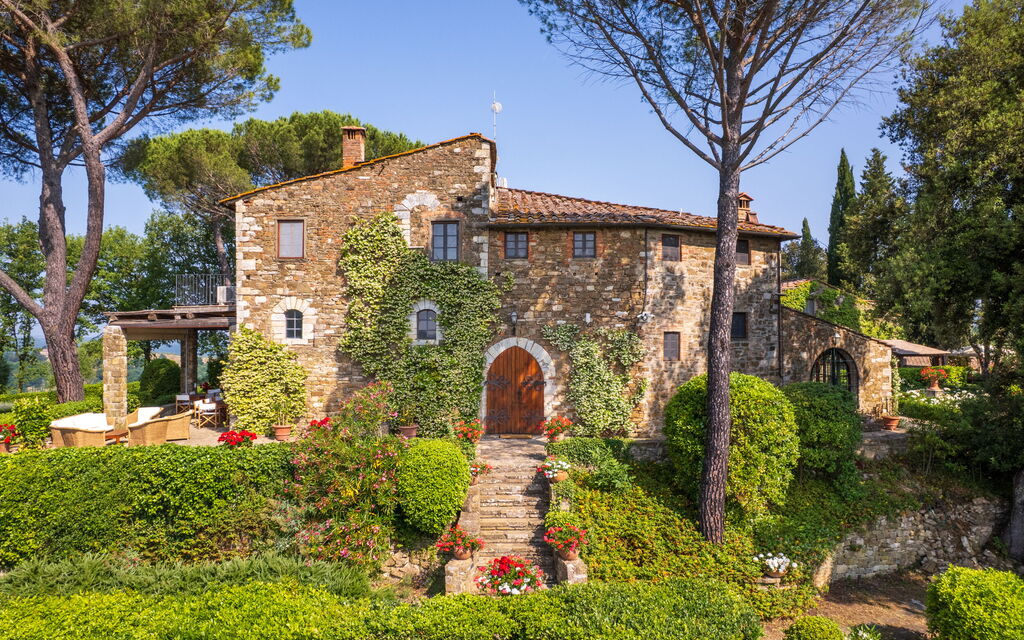 Villa Dei Corticelli: Amenities, Animals, Balcony / Terrace / Patio, Building Exterior, Facilities, Main Entrance, Outdoor, Pool, Room Detail, Spring, Summer